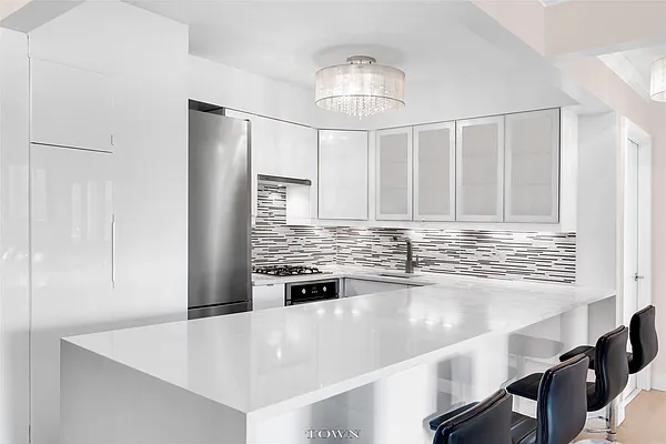 Rented by Town Residential | media 14