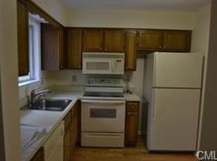 25 Padanaram Ave, Danbury, CT 06811