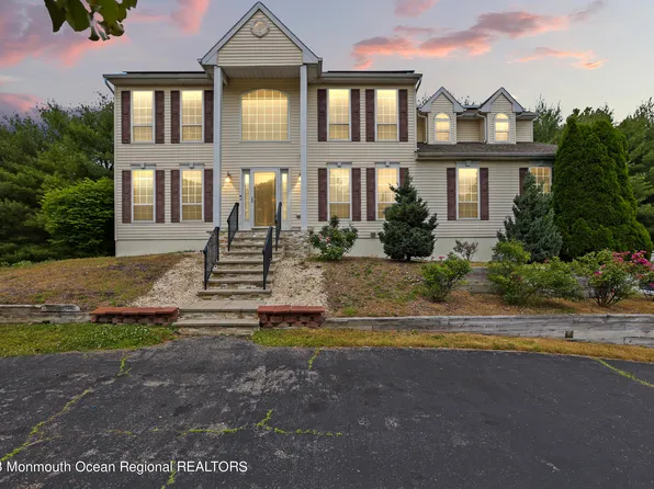 651 Winterberry Boulevard, Jackson, NJ 08527