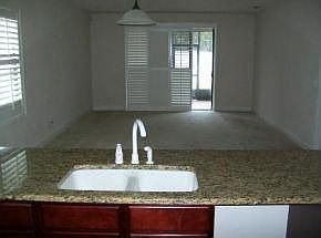 3rd image of 2612 Glenridge Cir