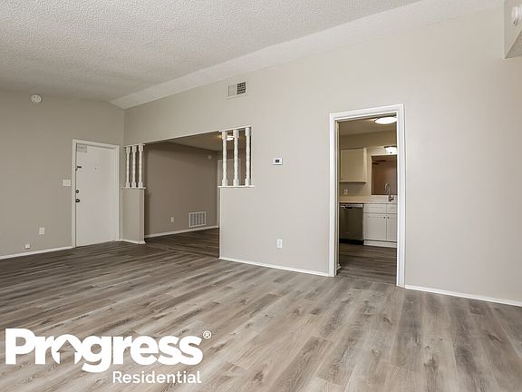 4th image of 444 Spinnaker Dr