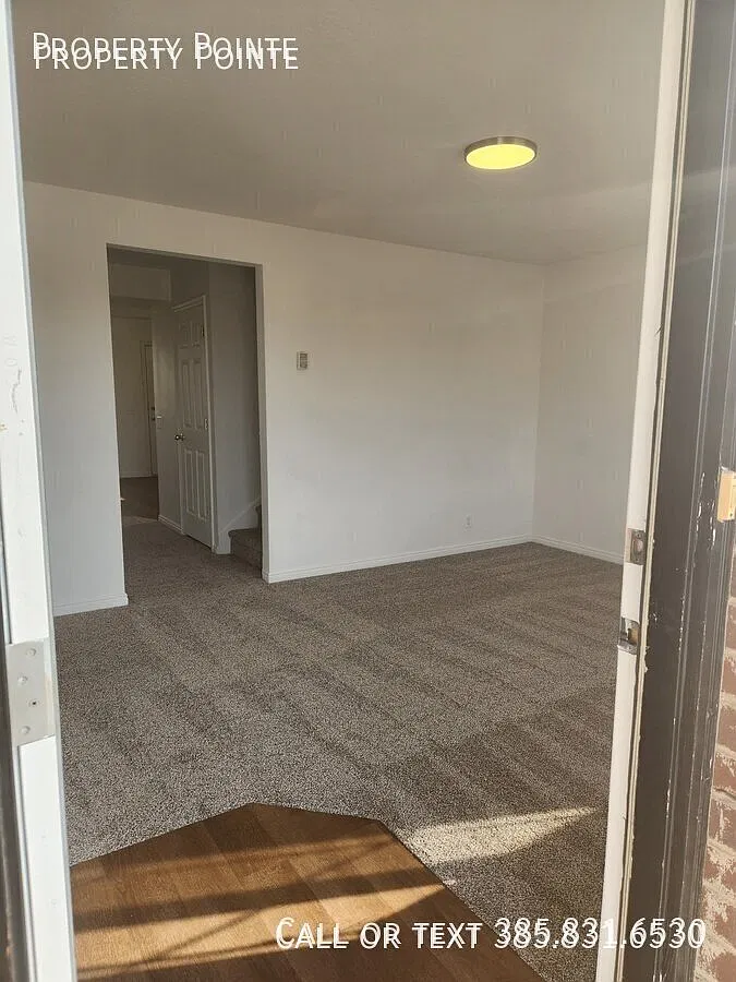 Hunters Cove Townhomes — Photo 2