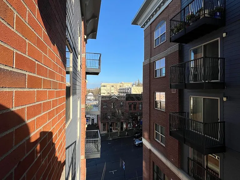 910 Harris Ave #408 — Photo 12
