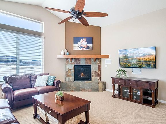 Living room with views of open space