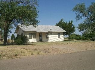 302 SW Wichita Fls, Forgan, OK 73938