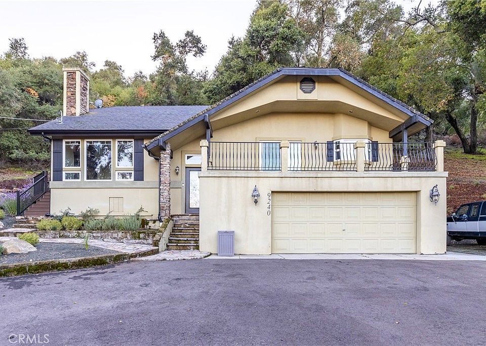 1st image of 9240 Carmelita Ave