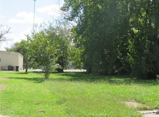 721 Pacific Ave, Osawatomie, KS 66064