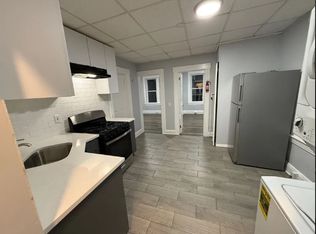 164 8th St #4, Passaic, NJ 07055