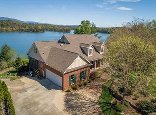 2266 Lake Forest Cv, Nebo, NC 28761