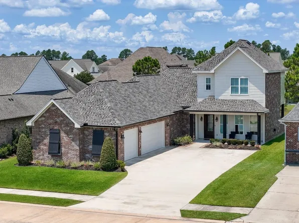 5842 Weeping Willow Dr, Lake Charles, LA 70605