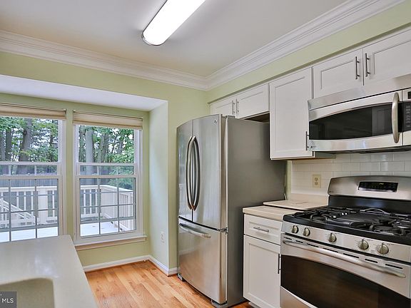 5th image of 15431 Windsong Ln