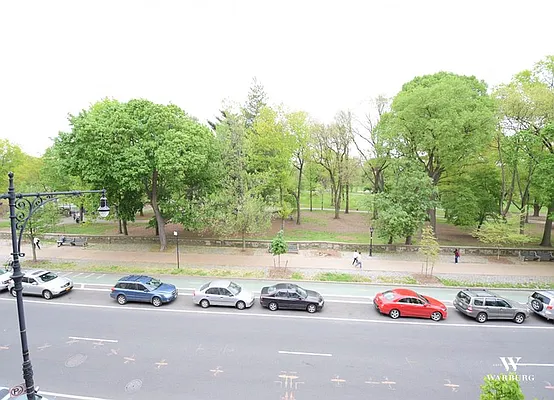 Rented by Warburg | media 35