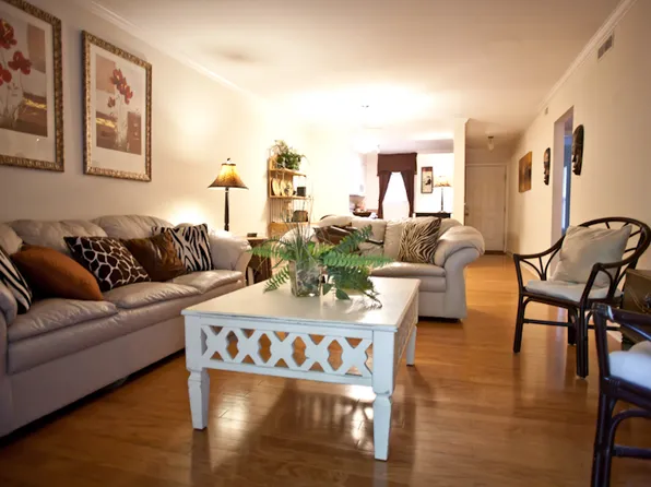 1513 E Franklin St, Chapel Hill, NC