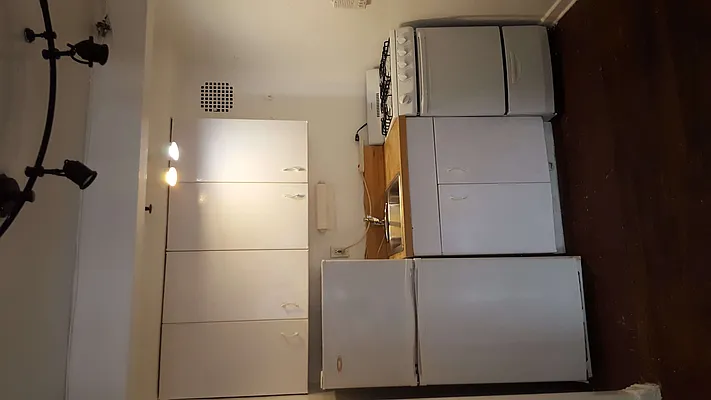 Rented by Choy Lin Yau, LREB | media 20