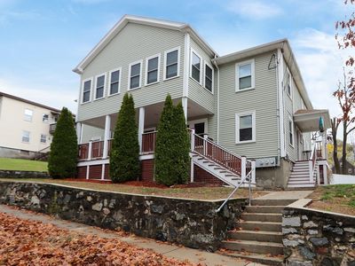 83 Guinan St Unit 2, Waltham, MA, 02451