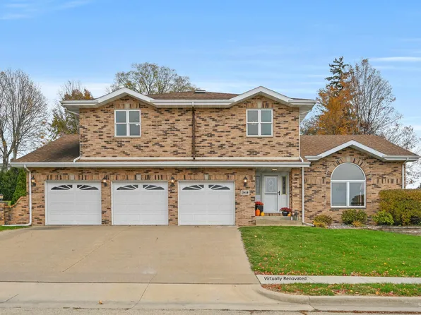 2418 Hacienda Dr, Dubuque, IA 52002