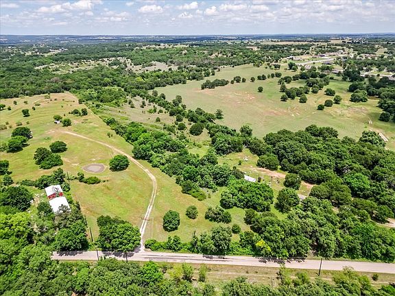 3rd image of 876 Old Authon Rd