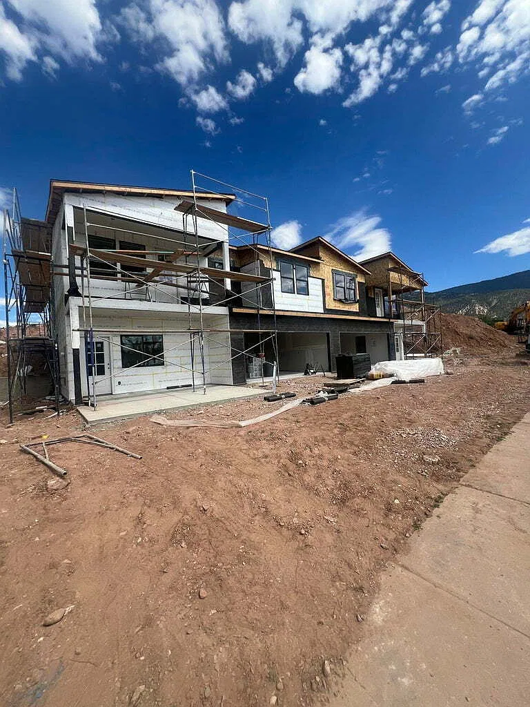 1 bed, 1.0 bath, 125 sqft, $750 — Photo 3