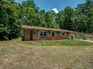 238 Town Mountain Rd, Hayesville, NC 28904