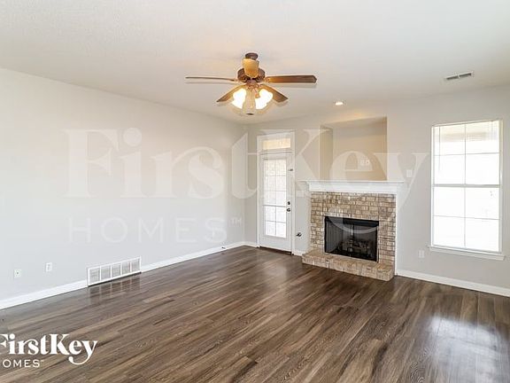 3rd image of 9226 Chastain Pl