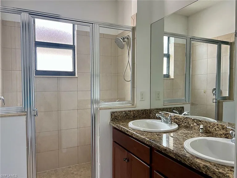 5077 Beckton Rd — Photo 12