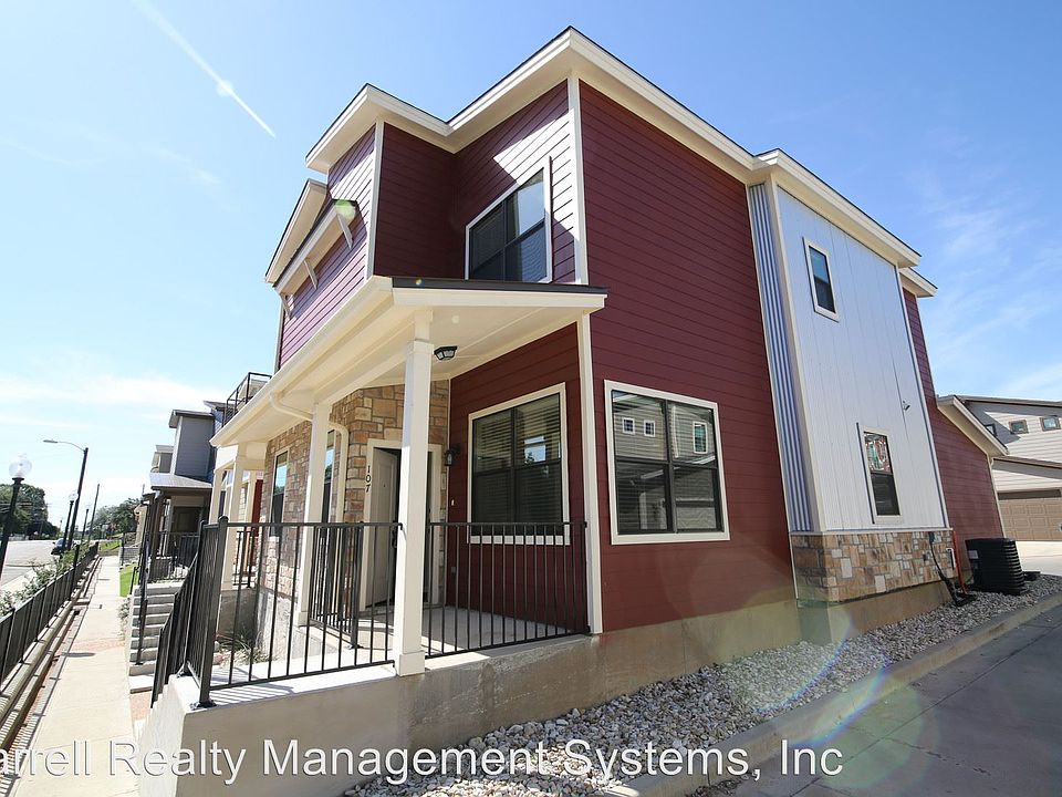 1st image of 400 Bosque Blvd Unit 108