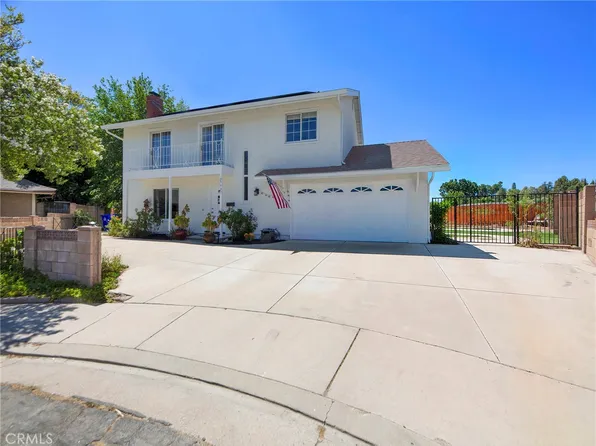 27727 Stardale Dr, Santa Clarita, CA 91350