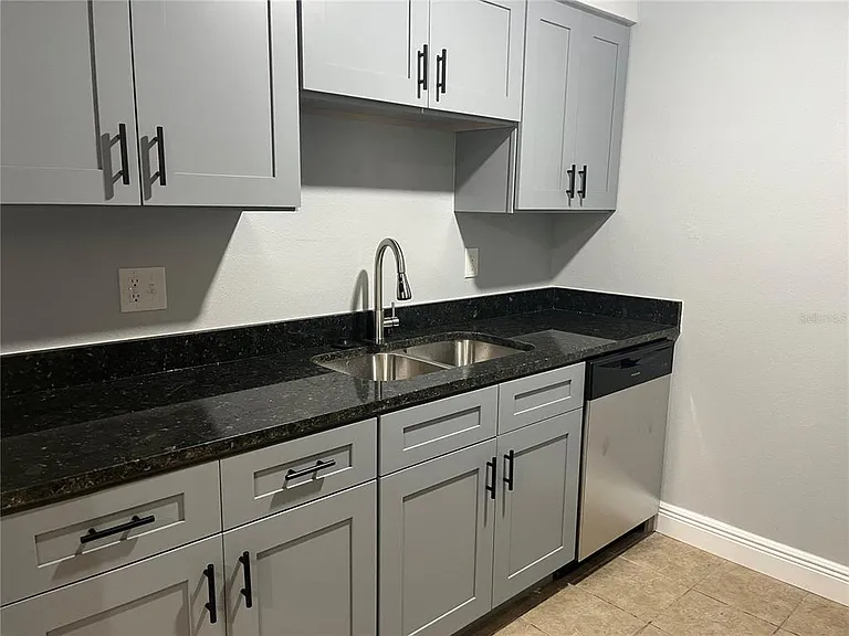 9105 Tudor Dr #F103 — Photo 7