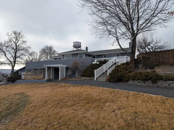 104 N Hilltop Ave, Hines, OR 97738