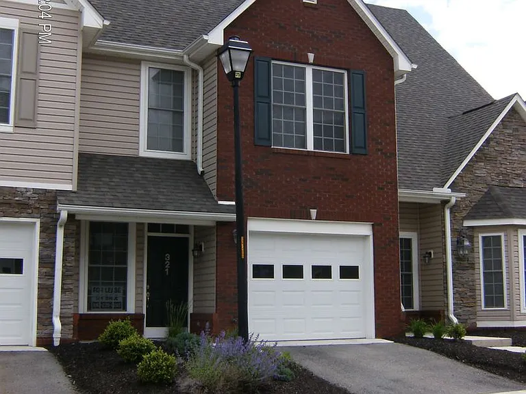 321 Sheliah Ct — Photo 1