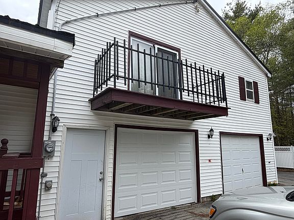 4th image of 838 Cardville Road