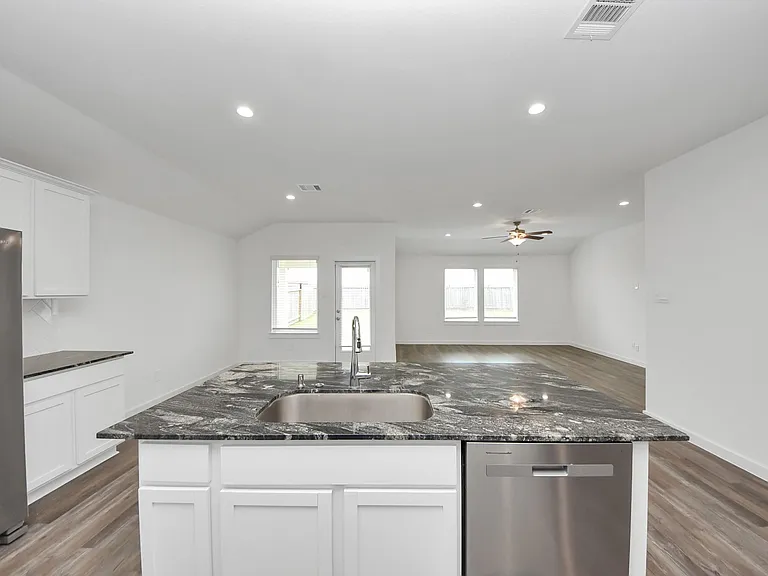 8614 Shumard Oak Dr — Photo 15