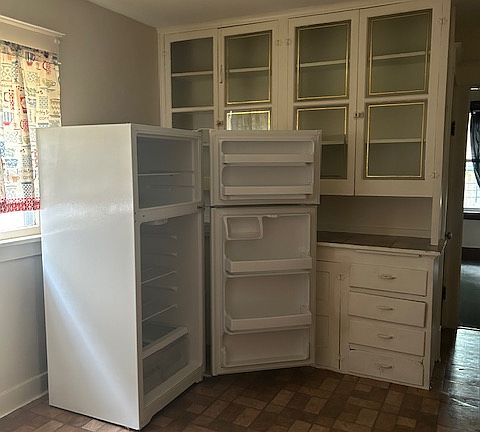 2nd image of 248 Wyoming Ave #1