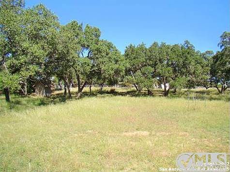 2nd image of 1097 Oak Hollow Way