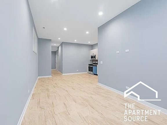 3rd image of 3029 W Washington Blvd #G