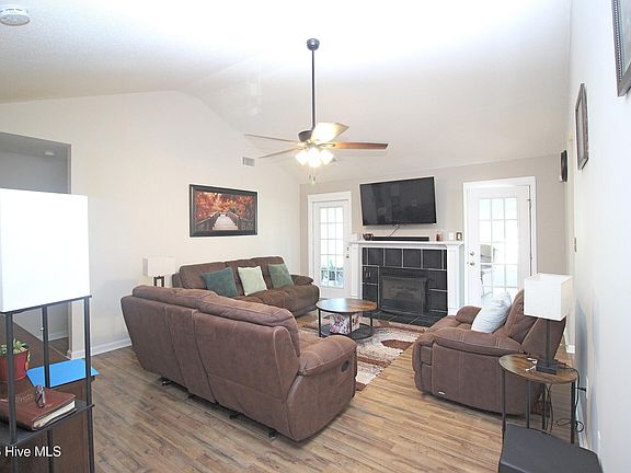 5th image of 1519 Sandstone Lane