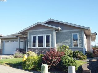 958 Inlet Loop, Coos Bay, OR 97420