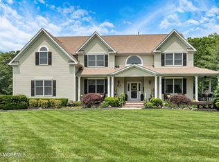 529 Woodview Rd, Toms River, NJ 08755