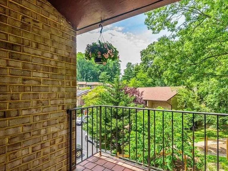 9229 Three Oaks Dr — Photo 16
