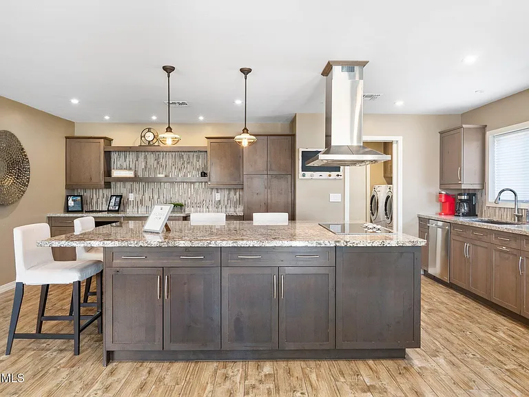 8625 E Lincoln Dr — Photo 5