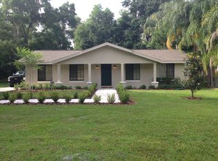 5705 Lakeside Dr, Lutz, FL 33558