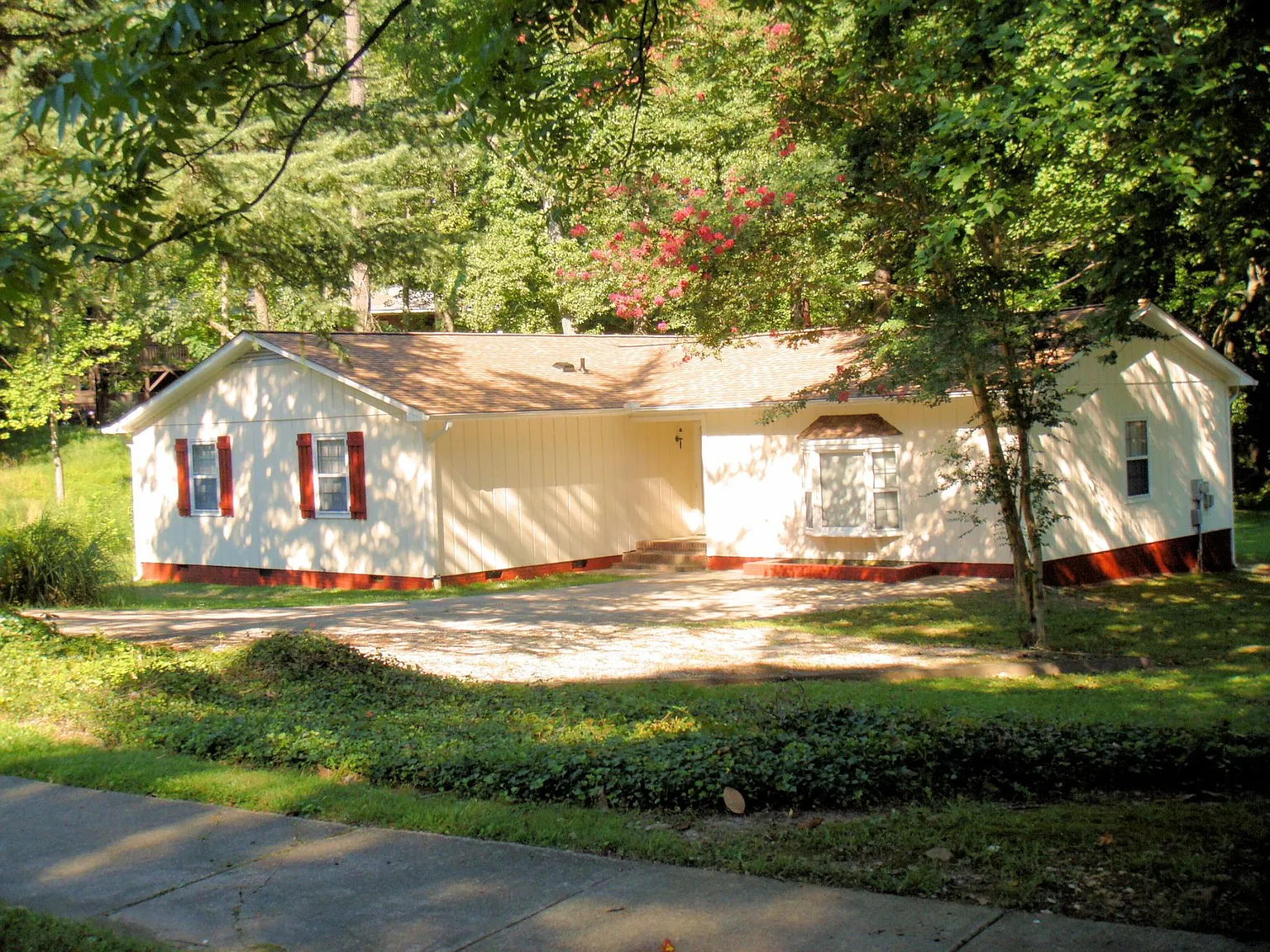 5217 Kaplan Dr — Photo 1