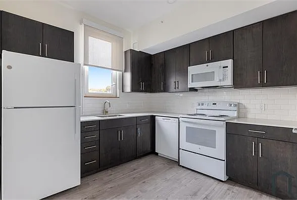 Studio, 523 sqft, $2,150 — Photo 4