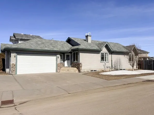 9701 87th St, Morinville, AB T8R 1V2