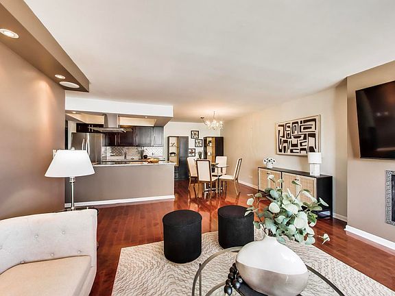 3rd image of 3930 N Pine Grove Ave APT 1815