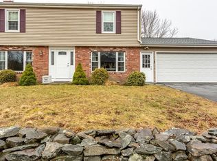 951 Whetstone Hill Rd, Somerset, MA 02726