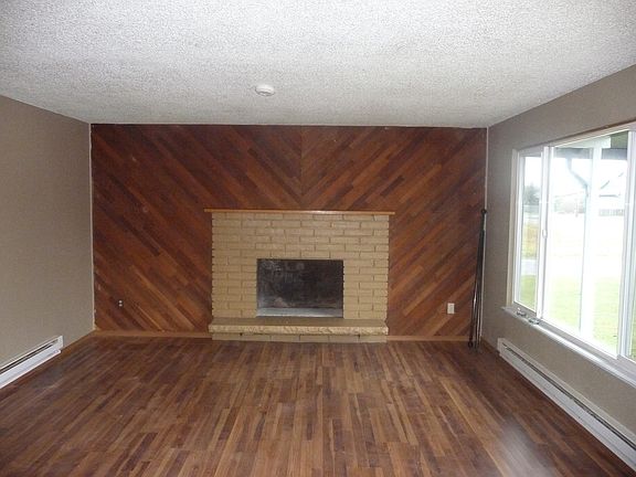 4th image of 110 W Eagle St