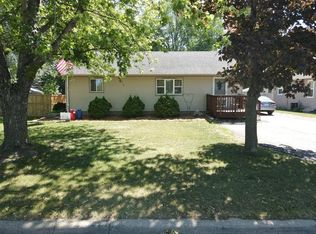 921 6th St, Farmington, MN 55024