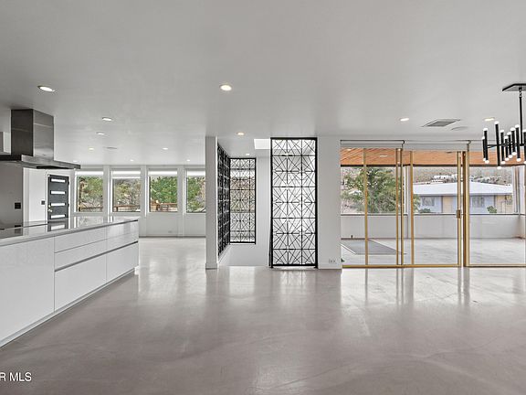 2nd image of 808 Wingfoote Rd