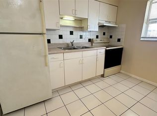 1973 NE 4th St APT 4, Deerfield Beach, FL 33441